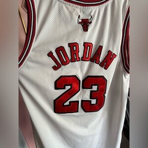 Bulls Jordan jersey